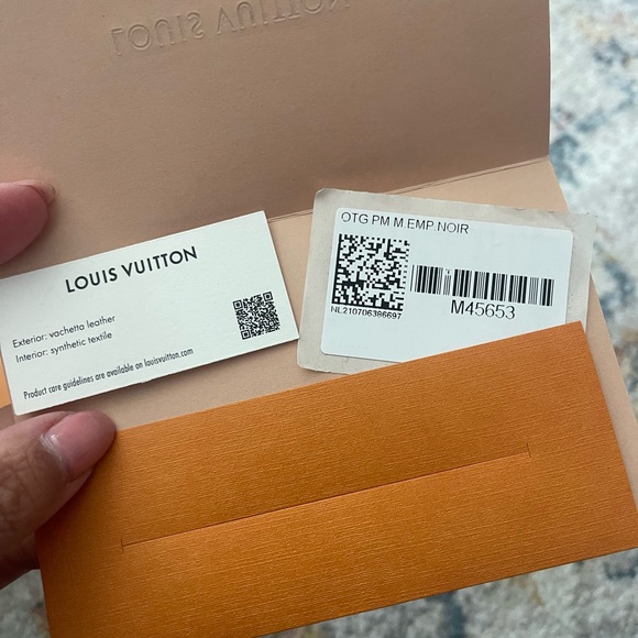 Louis Vuitton Time Out Sneakers White Cocoa Logo Heel  In Box Womens Sz 37/US7 - Picture 12 of 13